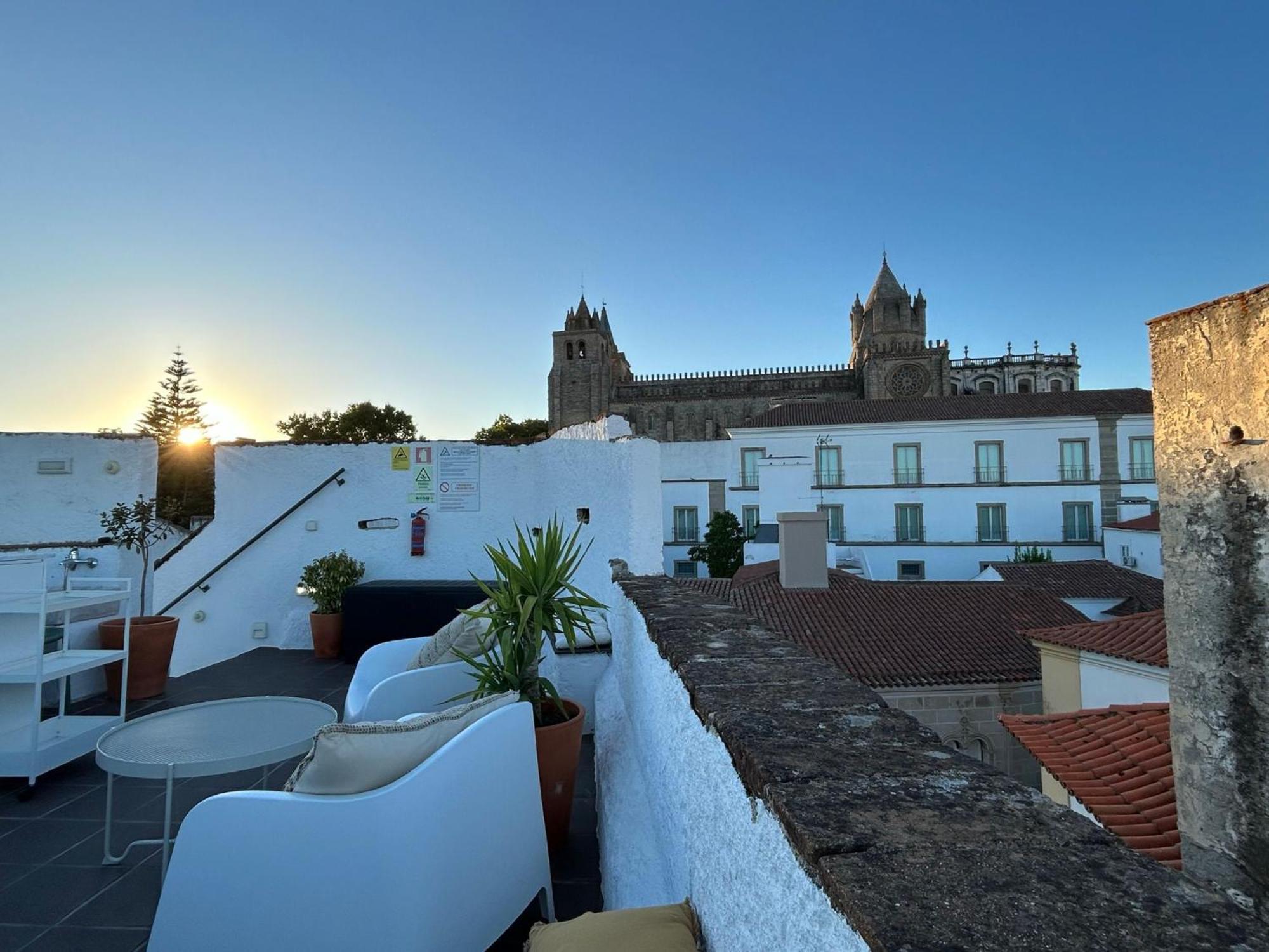 Casa Soure Suites And Apartments Эвора Экстерьер фото